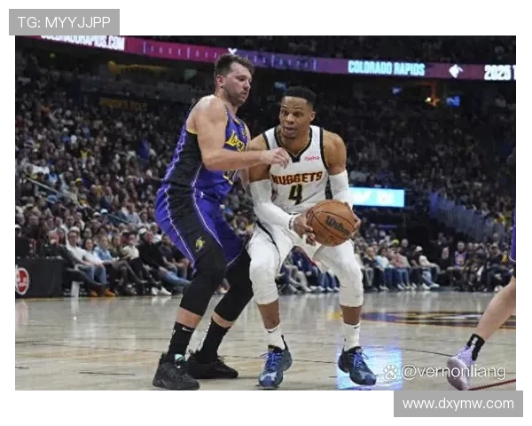 NBA焦点之战勇士逆转湖人上演惊心动魄绝杀剧情引爆全场热议潮