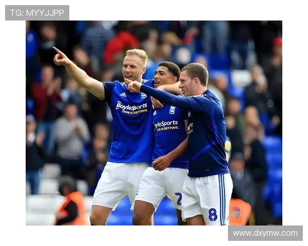 谢菲尔德联最新动态全面聚焦球队赛季关键转折时刻与未来展望动向